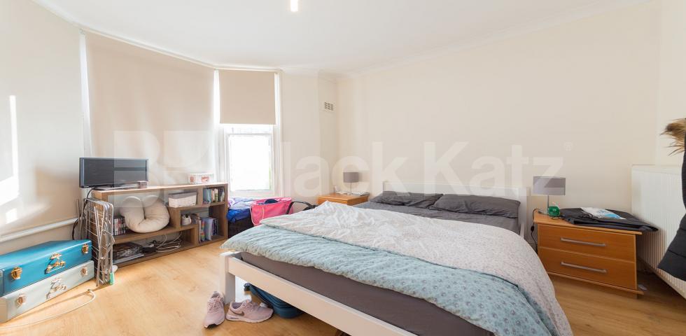 			2 Bedroom, 1 bath, 1 reception Flat			 Beatrice Road, FINSBURY PARK-STROUD GREEN